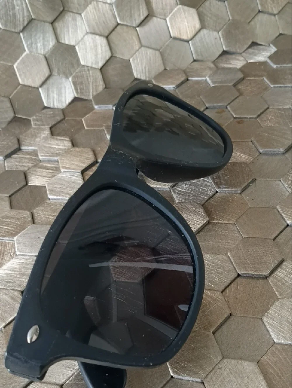 Black Men’s Classic Wayfarer Sunglasses